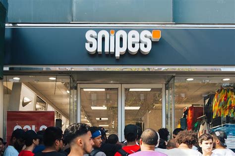 snipes stores near me.